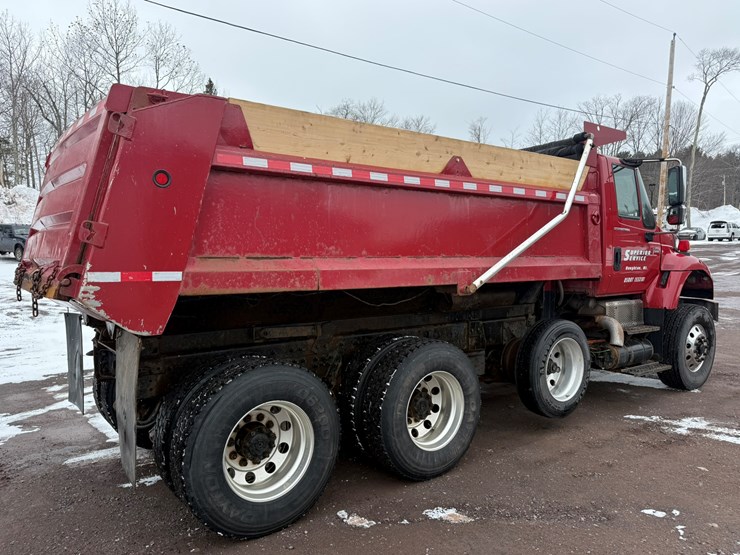 #1052-•-2007-international-7600sfa-tri-axle-dump-truck-image-5