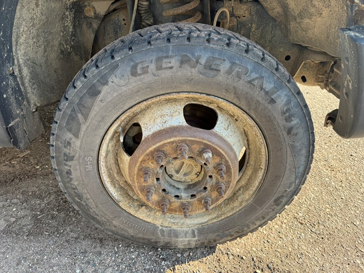 2012-ford-f550-xl-image-45