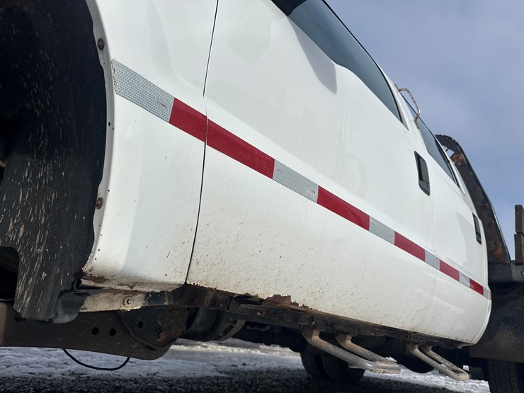 2010-ford-f350-image-17