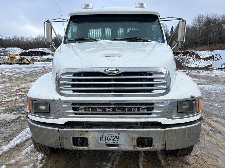 2001-massey-ferguson-8-image-8