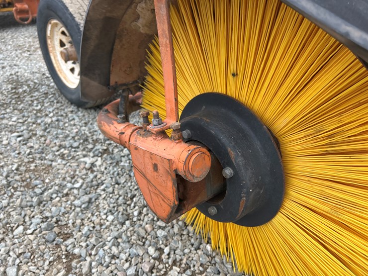 broce-rj350-image-16