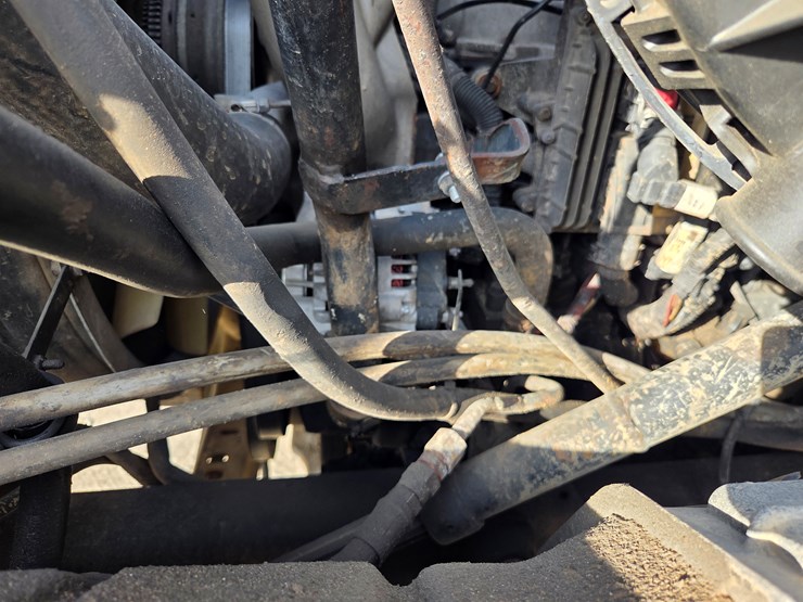 2012-international-7600-image-42