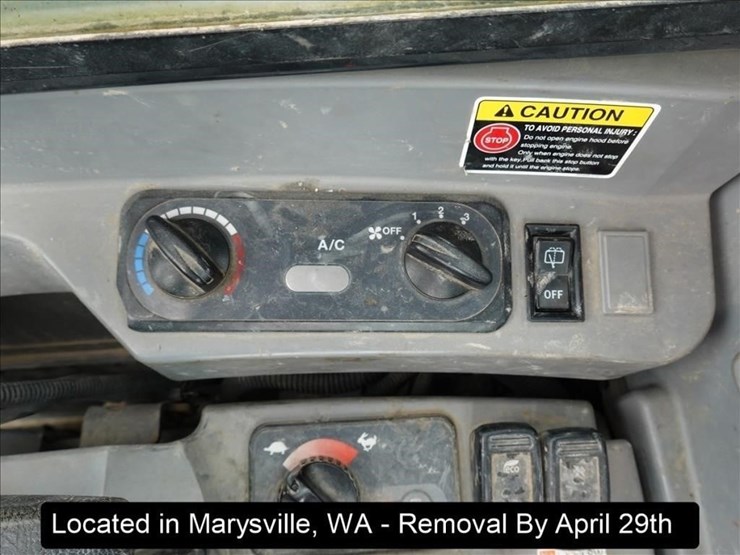 2015-kubota-kx080-4-image-11