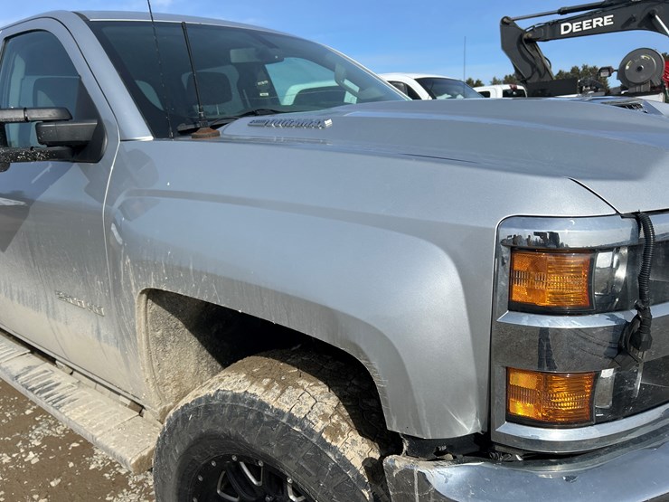 2018-chevrolet-2500-image-10