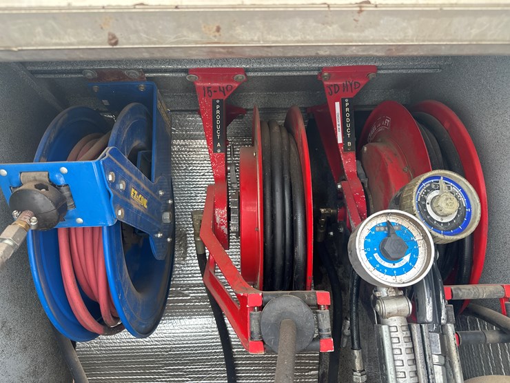 1995-international-8100-image-22