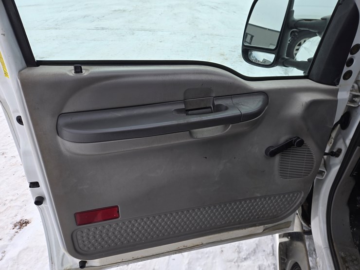 2001-ford-f350-image-35