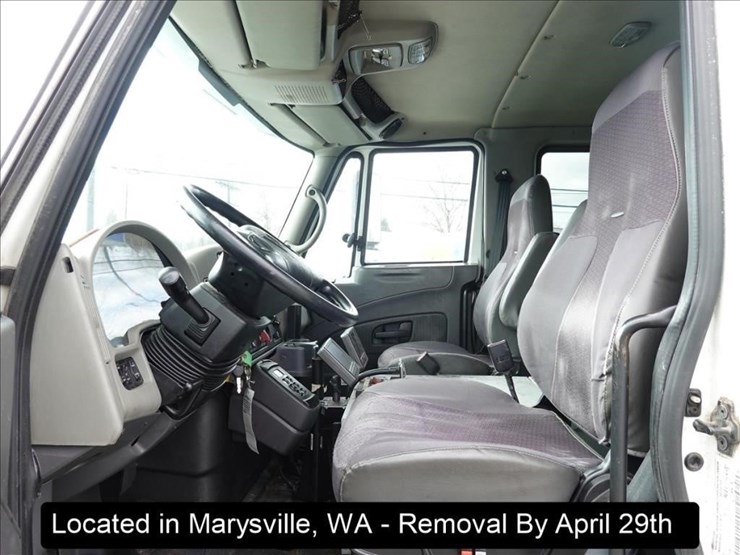 2008-international-7400-image-15