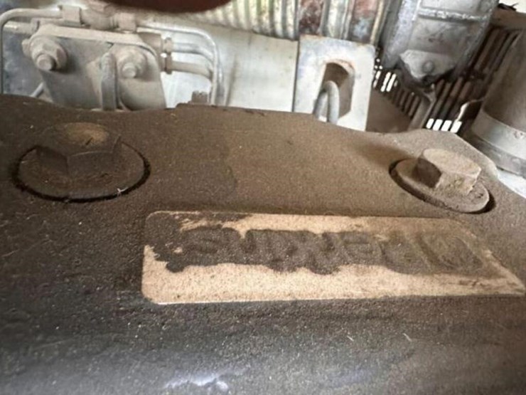 2008-peterbilt-335-image-39