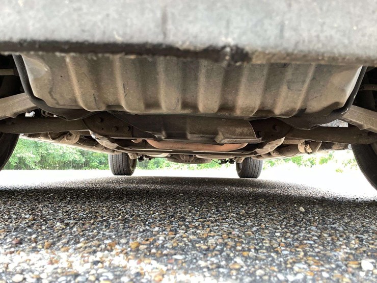 2012-chevrolet-tahoe-image-25