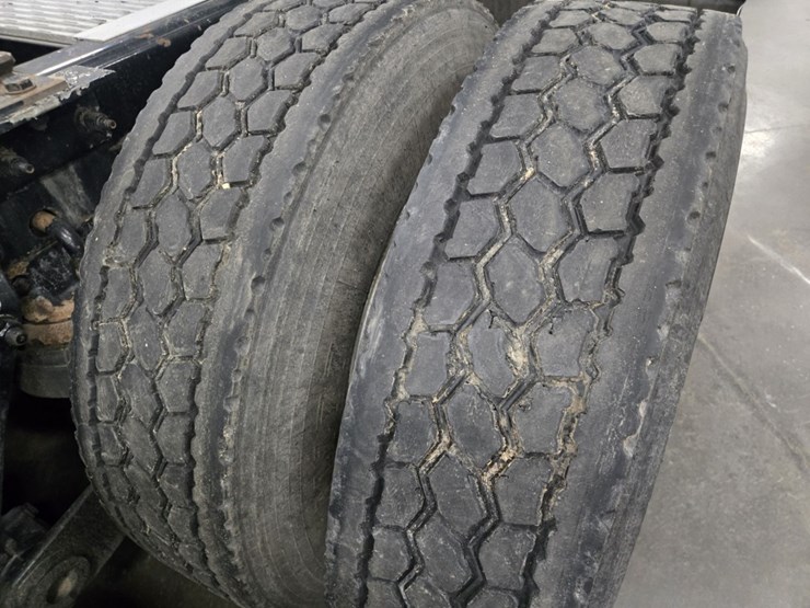 2017-kenworth-t680-image-78