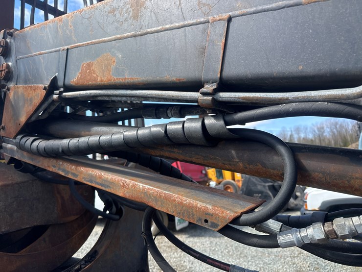 deere-1110e-image-51