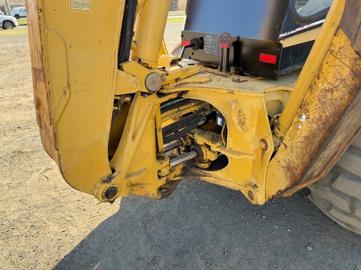 1997-caterpillar-446b-image-22