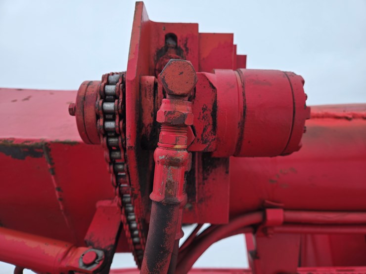 1994-massey-ferguson-8-image-65