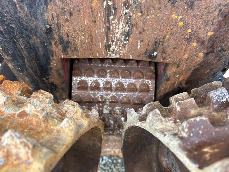 massey-ferguson-8-image-23