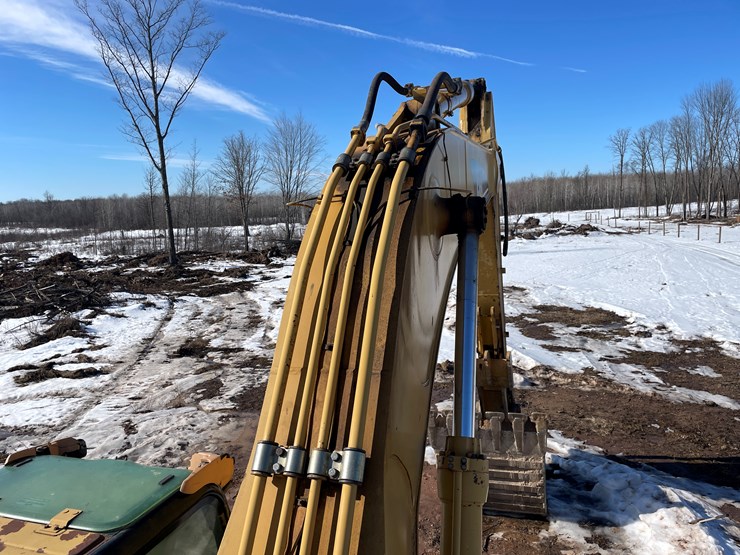 caterpillar-330c-image-37