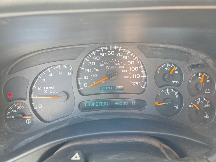 2003-chevrolet-3500-image-47