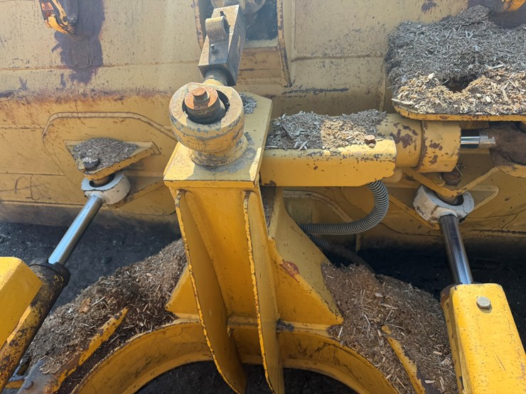 caterpillar-d5g-lgp-image-12