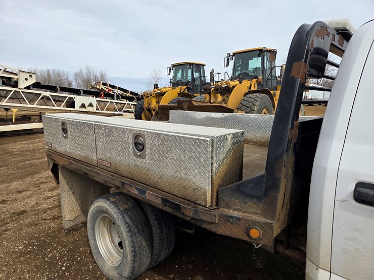 2017-ford-f350-image-23