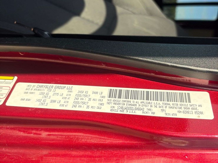 2013-jeep-wrangler-sport-image-26