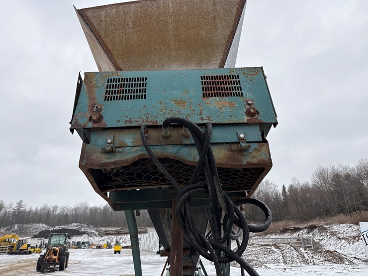 massey-ferguson-8-image-22