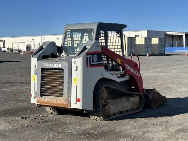 2016-takeuchi-tl8-image-5