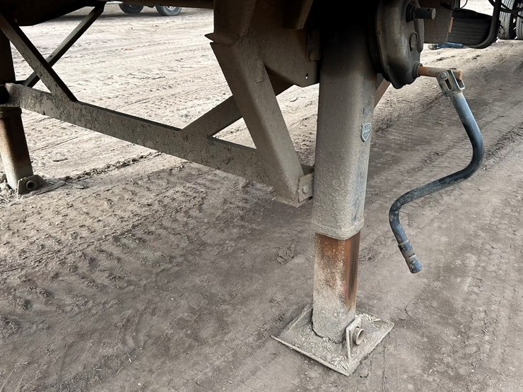 2000-wilkens-walking-floor-image-16