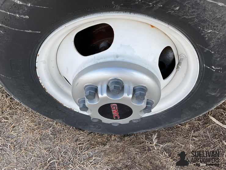 2006-gmc-3500-image-20