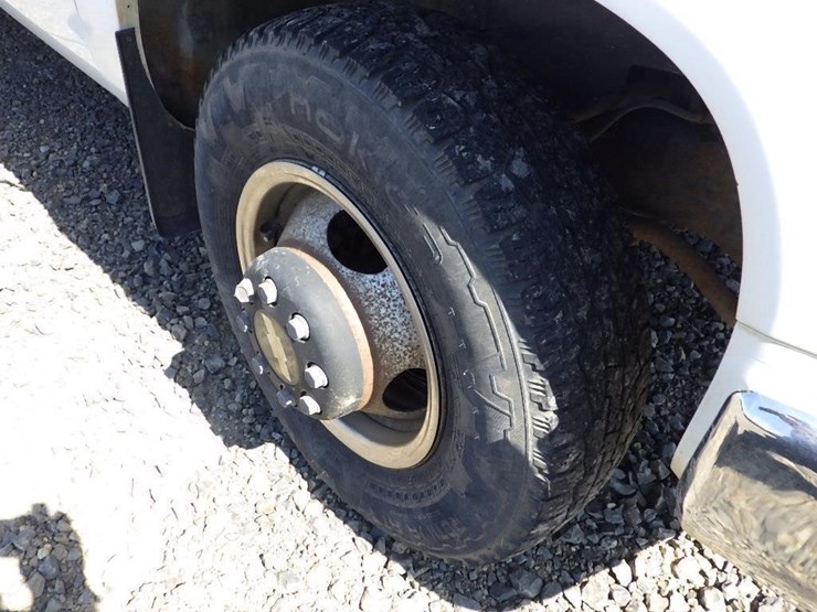 1994-chevrolet-3500-image-17