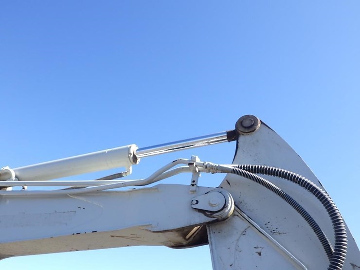 takeuchi-tb260-image-28