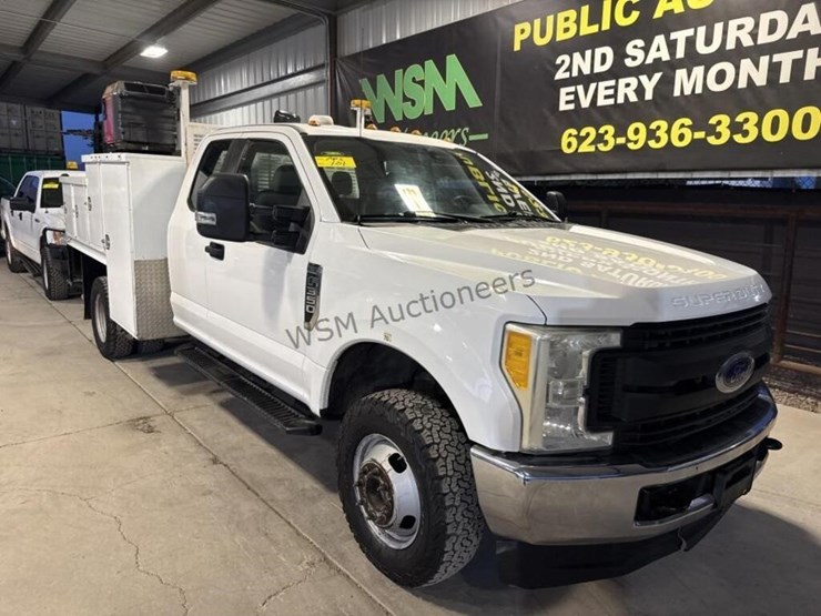 2017-ford-f350-image-2