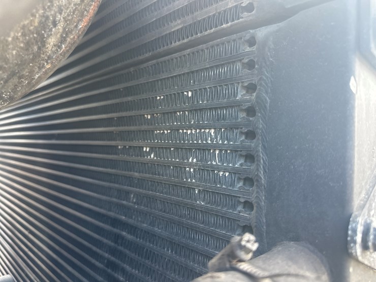 deere-1110e-image-95