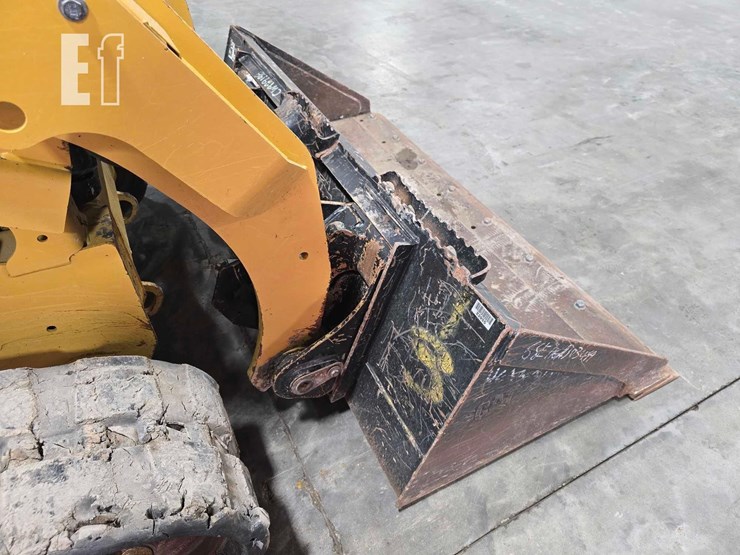 2023-caterpillar-259d3-image-11