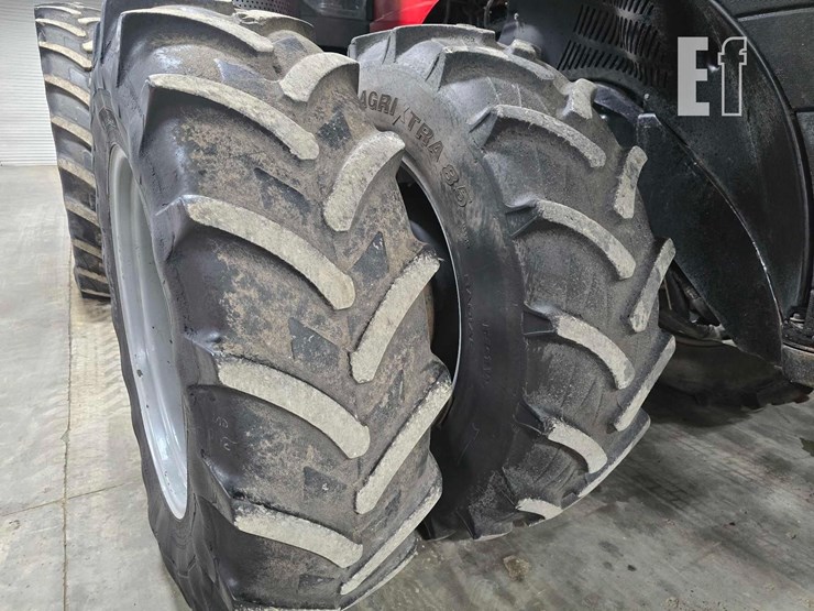 2017-case-ih-magnum-340-image-28