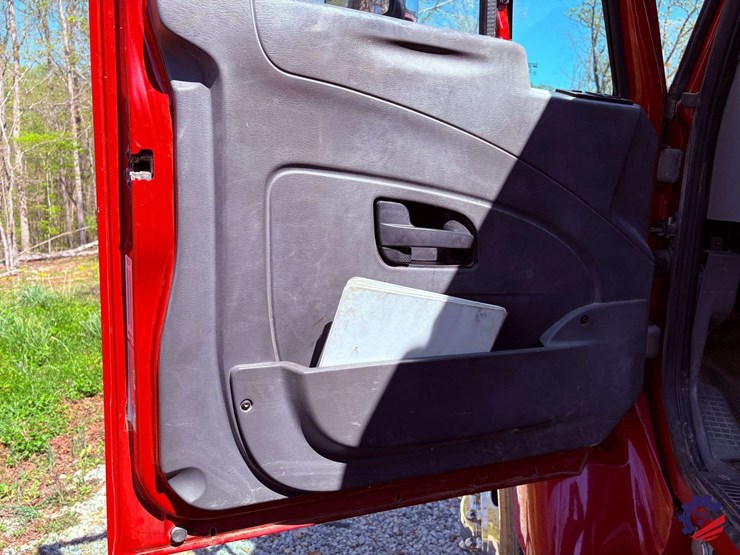 2007-international-7400-image-43