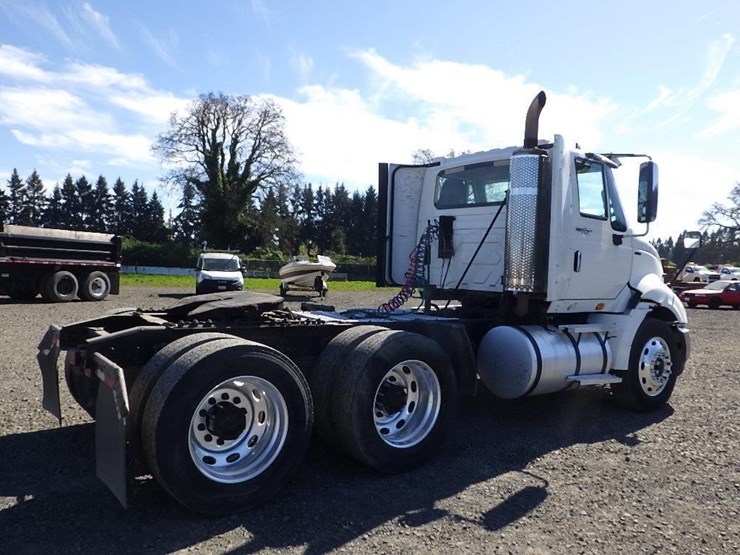 2012-international-prostar-image-5