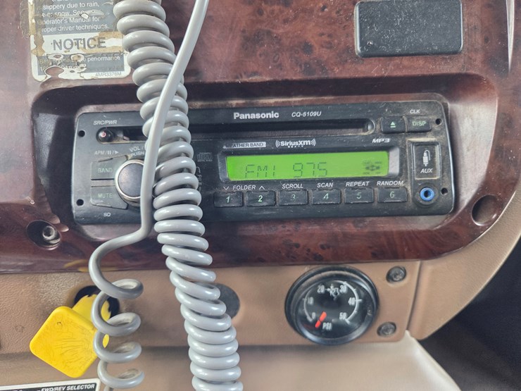 2006-massey-ferguson-8-image-61