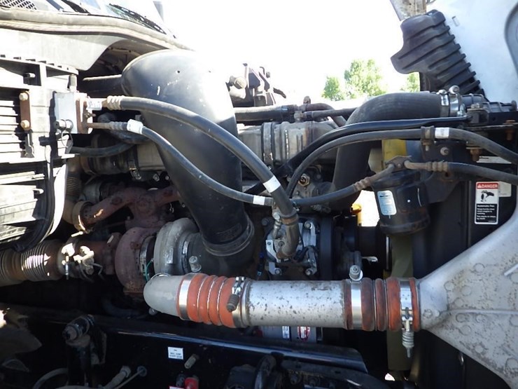 2018-freightliner-cascadia-125-image-18