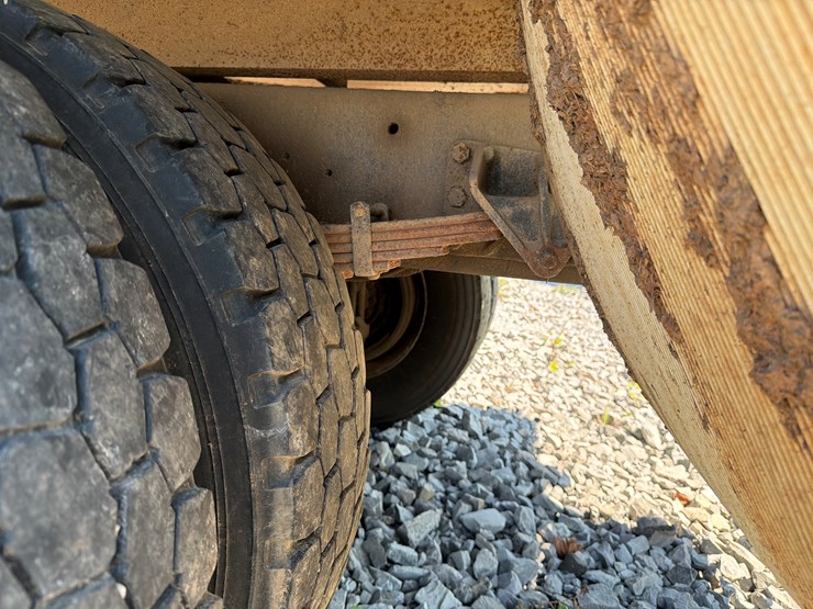 2005-international-durastar-4400-image-17