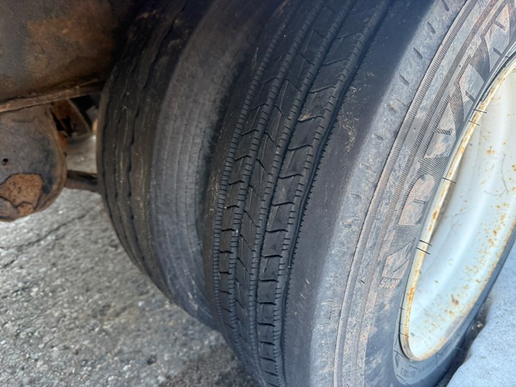 #1099-•-butler-26'-equipment-trailer-image-35