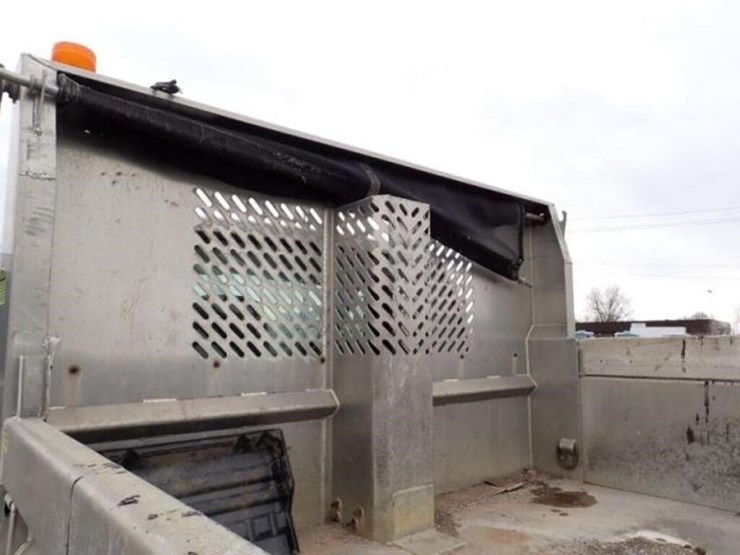 2006-ford-f650-xlt-image-41