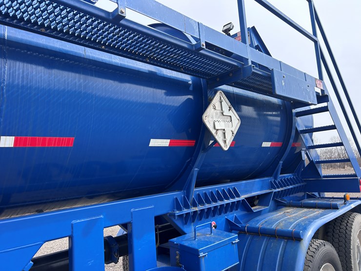 #1003-•-2017-worley-welding-works-tanker-trailer-image-13