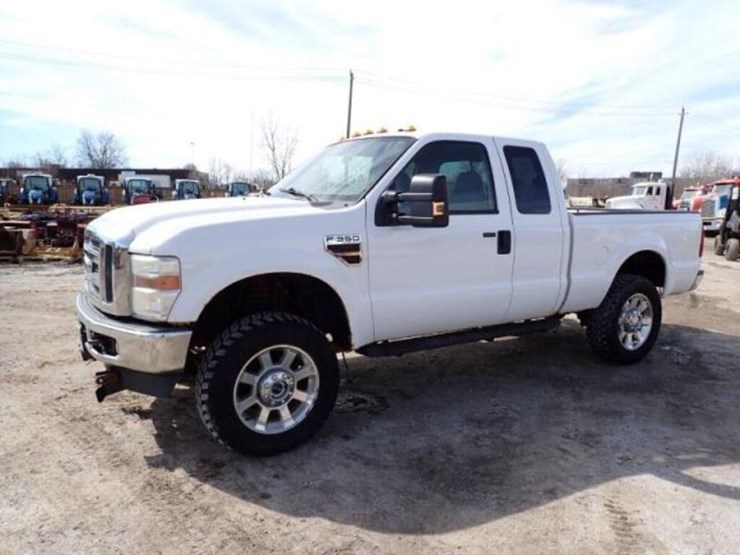 2010-ford-f350-xlt-image-1