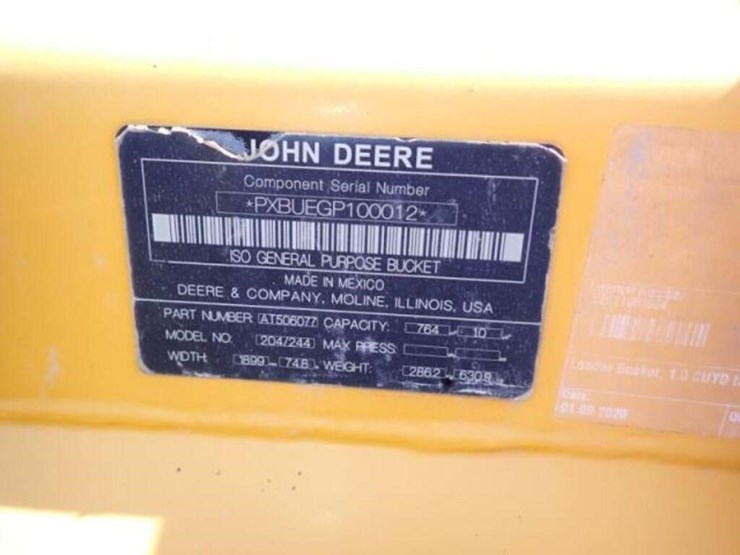 2011-deere-304j-image-30