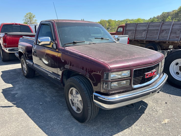 1994-gmc-sierra-1500-image-3