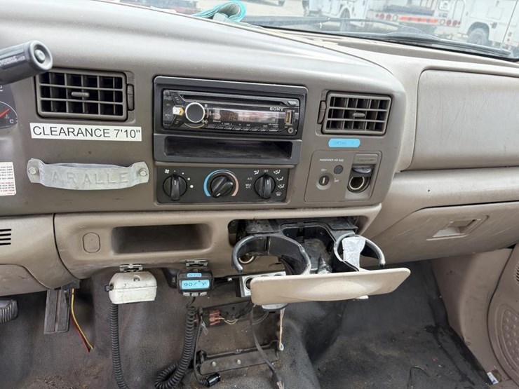 2004-ford-f350-image-16