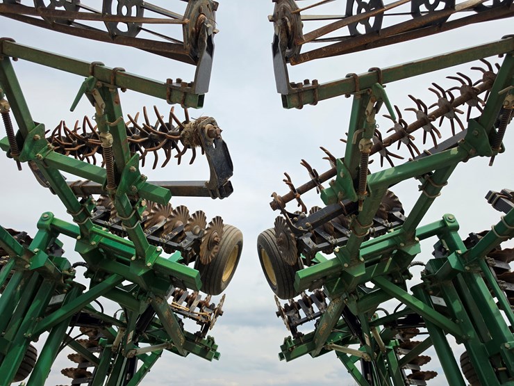 2014-great-plains-4000tm-image-12