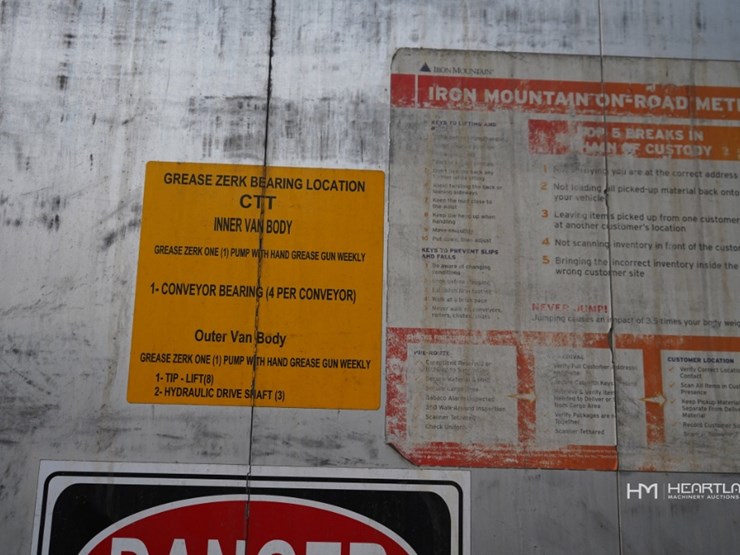 2012-hino-338-image-36