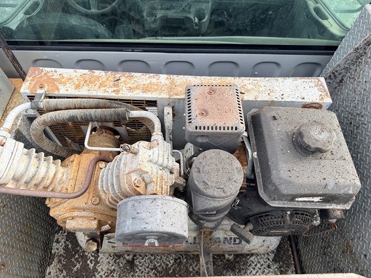 2004-caterpillar-c7-image-48