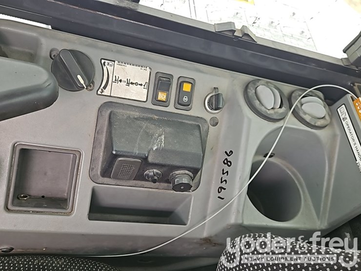 2021-bobcat-e42-image-35