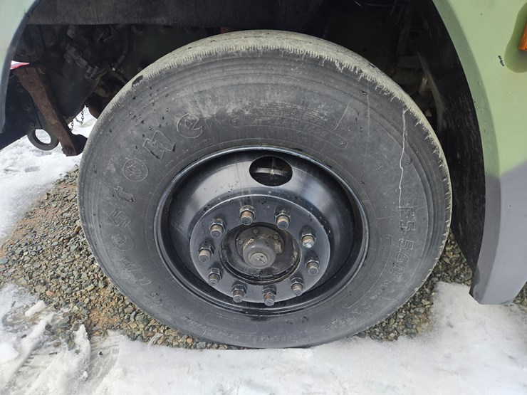 1992-massey-ferguson-8-image-78